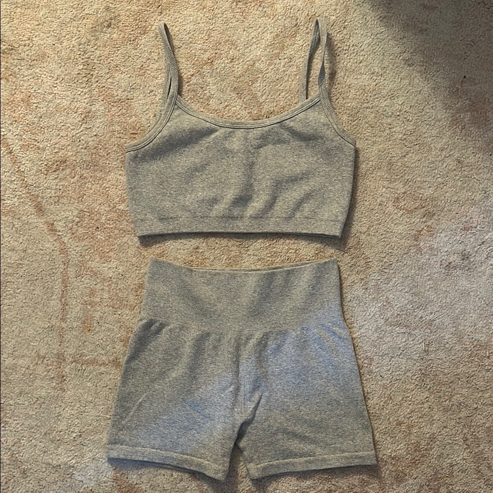 Forever 21 Heather Gray Set